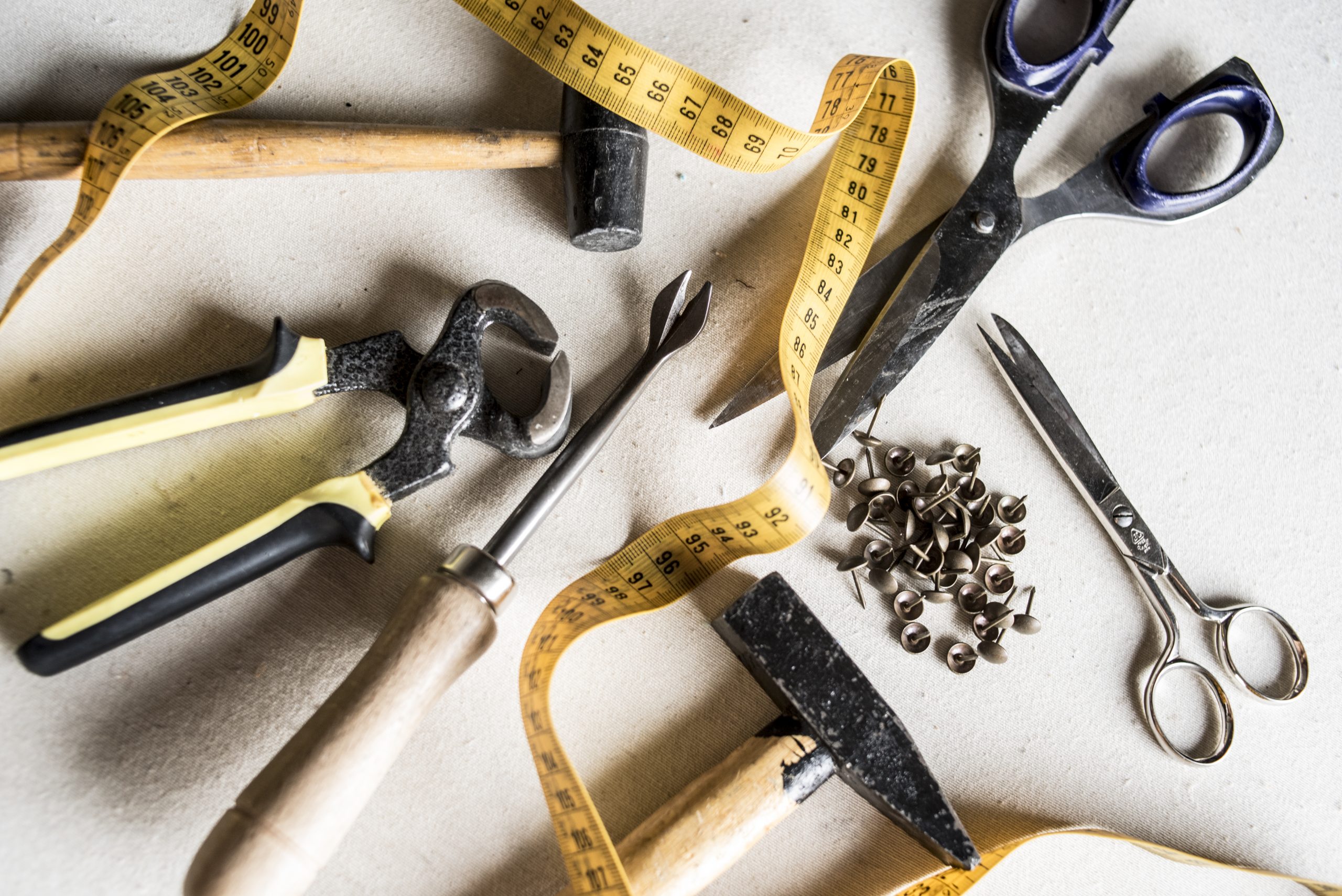 Complementos para tapizar y tapicería